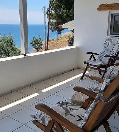 Tikozidis ניאה אירקליה