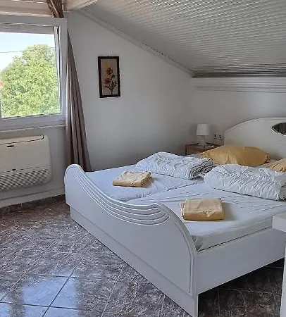 Tikozidis Apartment