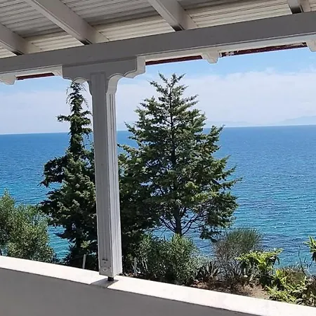 Tikozidis Apartmán *